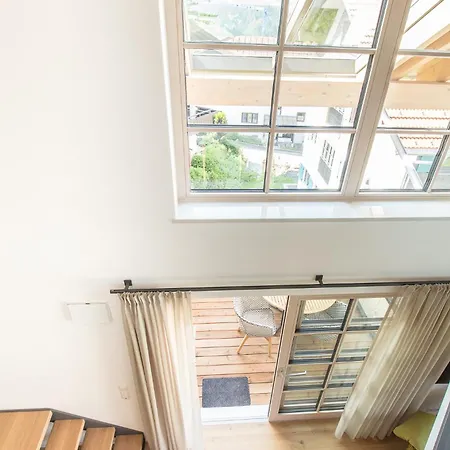 Penthouse N°9 *